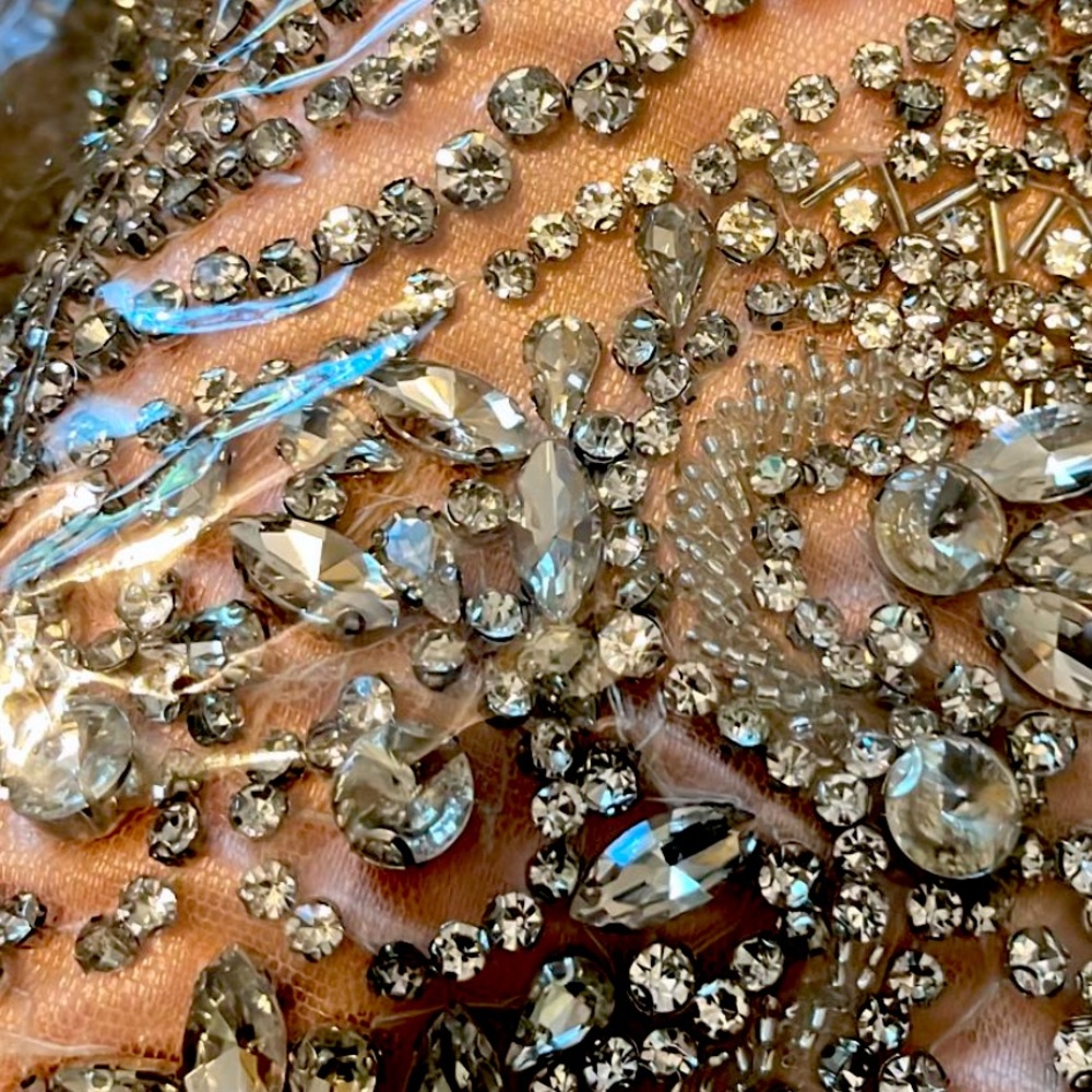 dress was custom made for my homecoming, it runs small has plenty of stretch!!
